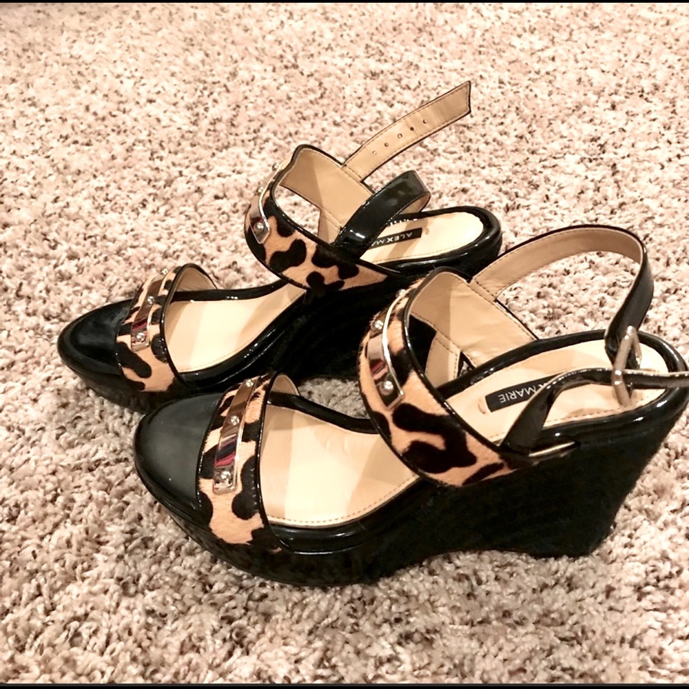 EUC leopard wedges size 7.5 Alex Marie